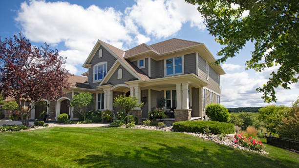 House, Residential Building, Building Exterior, Real Estate, Luxury
